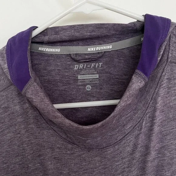 Nike Women's Running Hooded Long-Sleeve Tee - Picture 4 of 6